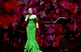 Zafer coşkusunu Candan Erçetin’le yaşayacaklar