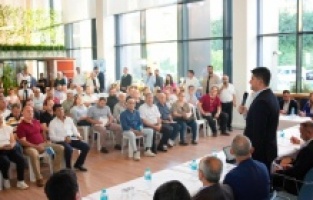 “Ataşehir Senin” projesi, mahalle toplantılarıyla devam ediyor