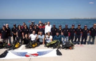 Beylikdüzü Belediyesi, kıyı ve deniz dibi temizliği yaptı