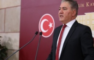 CHP'li Emir: "Normalleşmeyi muhalefetin yumuşaması sananlar boş hayale kapılıyor"