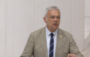 CHP'li Kaya: "Türkiye’de ücretsiz tedavi edilecek yabancı sayısı neden 2 binden 7 bine çıkarıldı?"