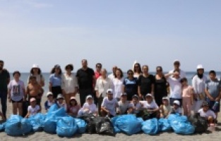 Seferihisar Belediyesi Çevre Muhafızları’ndan “Çevre Günü” temizliği