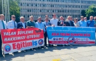 TÜİK protestosu nedeniyle yargılanan Birleşik Kamu-İş yöneticilerinin davası ertelendi