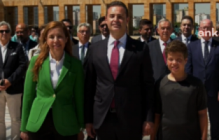 Balıkesir Büyükşehir Belediye Başkanı Ahmet Akın, Anıtkabir'i ziyaret etti