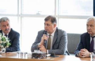 Başkan Tugay'dan sosyal belediyecilik vurgusu