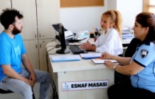 Bayraklı Belediyesi’nde Esnaf Masası kuruldu