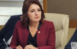 CHP'li Kış: "1 milyon öğretmenin sesini duyun!"