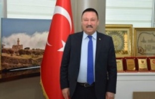 Eski AKP'li Belediye Başkanı Hüseyin Beyoğlu'nun evine operasyon!