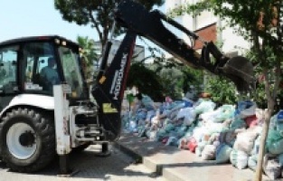 Karşıyaka’da 3 ayda 10 bin ton çöp ve moloz toplandı