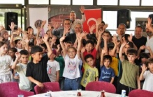 Keçiören Belediye Başkanı Özarslan, şehit ve gazi çocuklarıyla buluştu