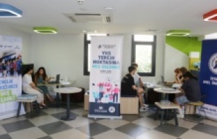 Küçükçekmece Belediyesi'nden ücretsiz YKS tercih desteği