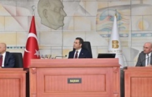 Ahmet Akın: "Ne yaptınız oğlum bu paraları?"