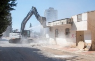 Mersin Büyükşehir, 40 yıldır açılmayan yolu açıyor