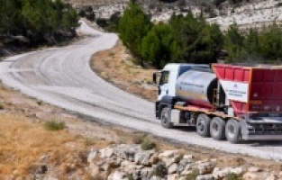 Mersin Büyükşehir, Silifke'nin 8 bin 100 kilometre yolunu yeniledi