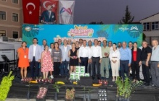 Başkan Seçer "Tropikal Mevye Şenliği"ne katıldı