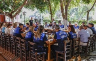 Başkan Tuncer, zabıta personeli ile bir araya geldi