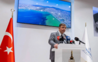 Cemil Tugay’dan İzmir Körfezi açıklaması