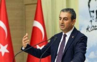 CHP'li Bulut: "85 milyon Saray'a çalışıyor"