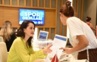 Kepez’den üniversite öğrencilerine burs desteği