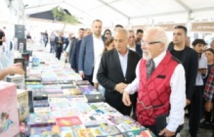Küçükçekmece'de Kitap Günleri başladı