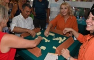 Manavgat Belediyesi Kadınlar Kahvehanesi açıldı