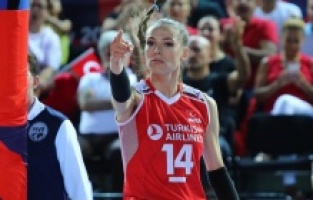 Milli voleybolcu Eda Erdem'in adı Ataşehir'de bir parka veriliyor