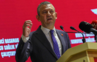 Özgür Özel: "Ekonomik kriz, sosyal krize dönüşmüş durumda"