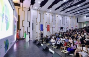 Türkiye ve Avrupa kentleri ‘Yeşil Bir Gelecek’ için Konak’ta buluştu