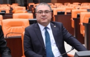 CHP'li Karakoz: "Çare Cumhuriyet'e sımsıkı sarılmaktır"