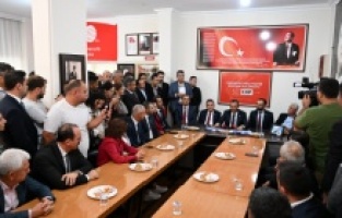 Başkan Böcek: "Antalya tropikal meyve üretiminde marka olacak"