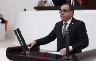 CHP'li Ateş: "5 depremzededen 4'ü hala konut bekliyor"