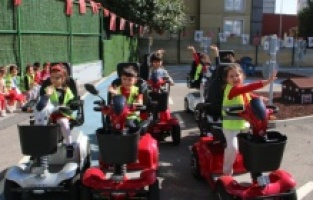 Kartallı Çocuklar Trafik Eğitimini Eğlenerek Öğreniyor