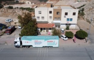 Kepez’in Mobil Sağlık Tırı mahallelerde