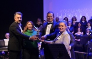 Atatürk sevdiği şarkılarla Kartal’da anıldı