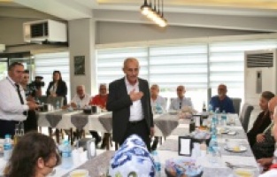 Küçükçekmece'de çaya zam yok