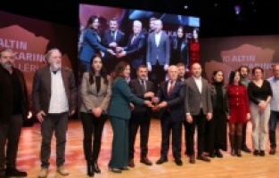 Altın Karınca'dan Küçükçekmece'ye çifte ödül