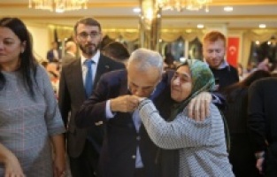 Başkan Çebi, Şehit aileleri ile bir araya geldi