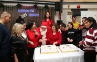 Çiğli Belediyesi’nde özel gereksinimli çocuklar için unutulmaz yılbaşı partisi