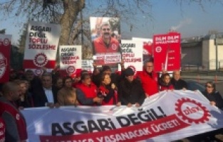 DİSK'ten asgari ücret eylemi: "Geçinemiyoruz"