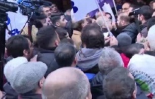 'Geçinemiyoruz' eylemine polis müdahalesi