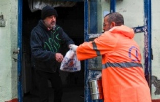 Muratpaşa’dan sıcacık destek