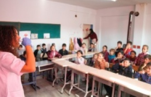 Seyhan Belediyesi'nden çocuklara ağız ve diş sağlığı taraması