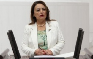 4 kadın öğretmenin öldüğü ilçe yolları Meclis'e taşındı