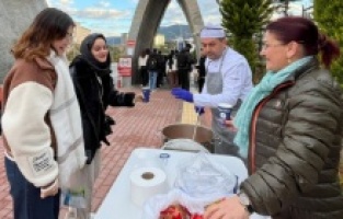 ALKÜ’lü öğrencilere çorba ikramı