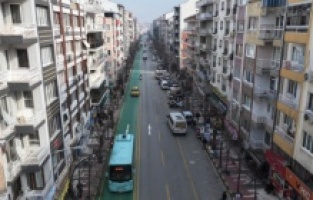 Başkan Ferdi Zeyrek yeşil yol uygulamasını yerinde inceledi