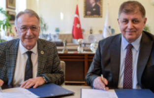 İzmir Büyükşehir Belediyesi ve İzmir Barosu arasında “Adalete Erişim Protokolü”