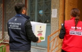 Küçükçekmece Belediyesi'nden binlerce kişiye dayanışma eli