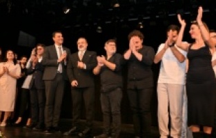 Ferdi Zeyrek: "Manisa yaşayan bir kent haline geldi"