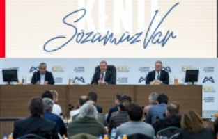 Vahap Seçer: "Sokağın sesini dinleyen siyasetçi başarılı olur"