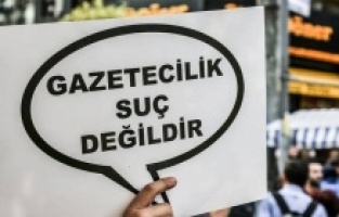 İmamoğlu protestolarını izleyen gazetecilere şafak operasyonu!